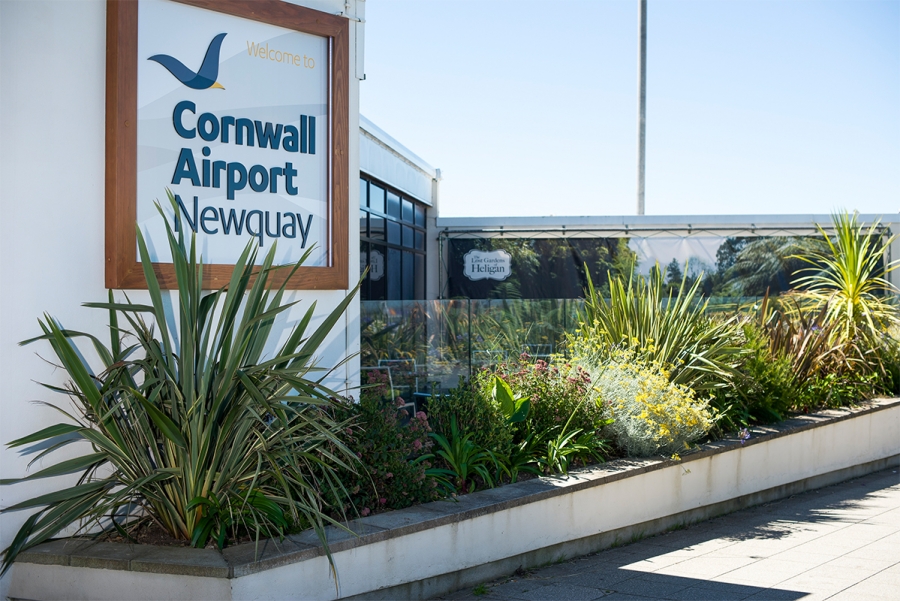 Cornwall-Airport-Newquay-Terminal-Approach-2
